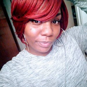 Meet your Posher, Alexis